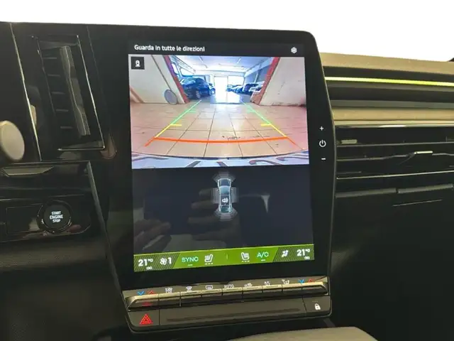 Renault Rafale view 10