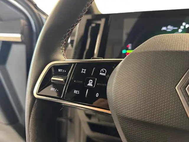 Renault Rafale view 8