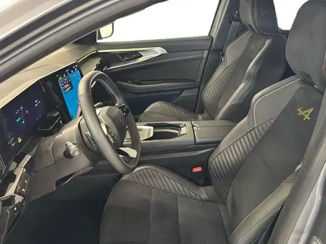 Renault Rafale view 13