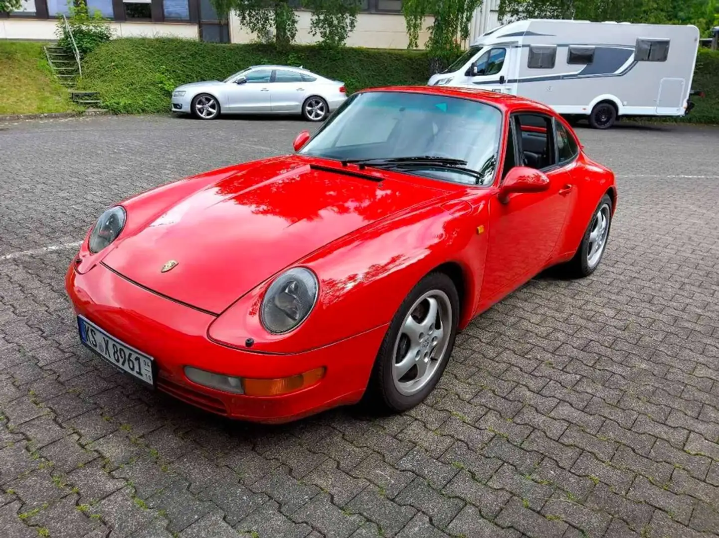 Porsche 993 911 Carrera - 1