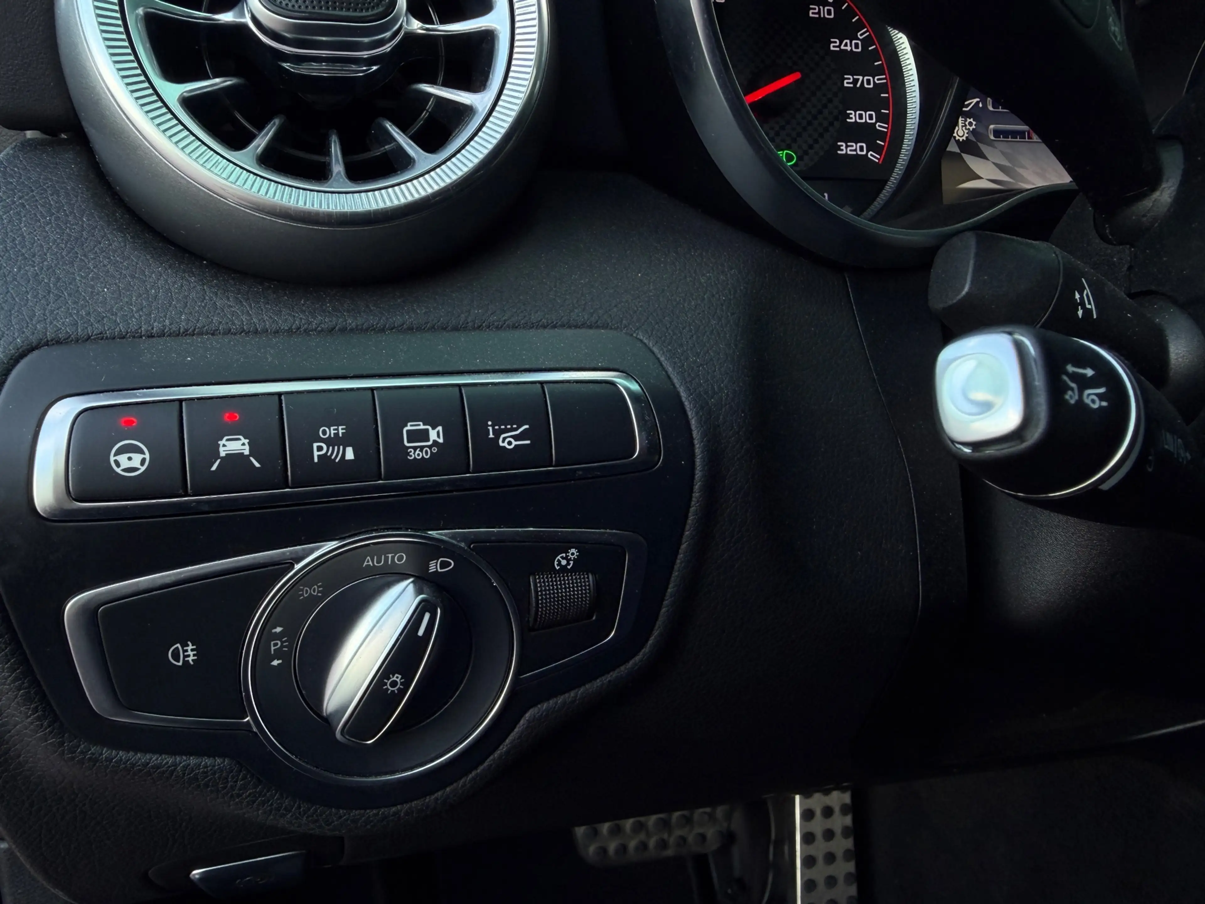 Mercedes-Benz C 63 AMG S|Pano|Burmester|360camera| — photo 10