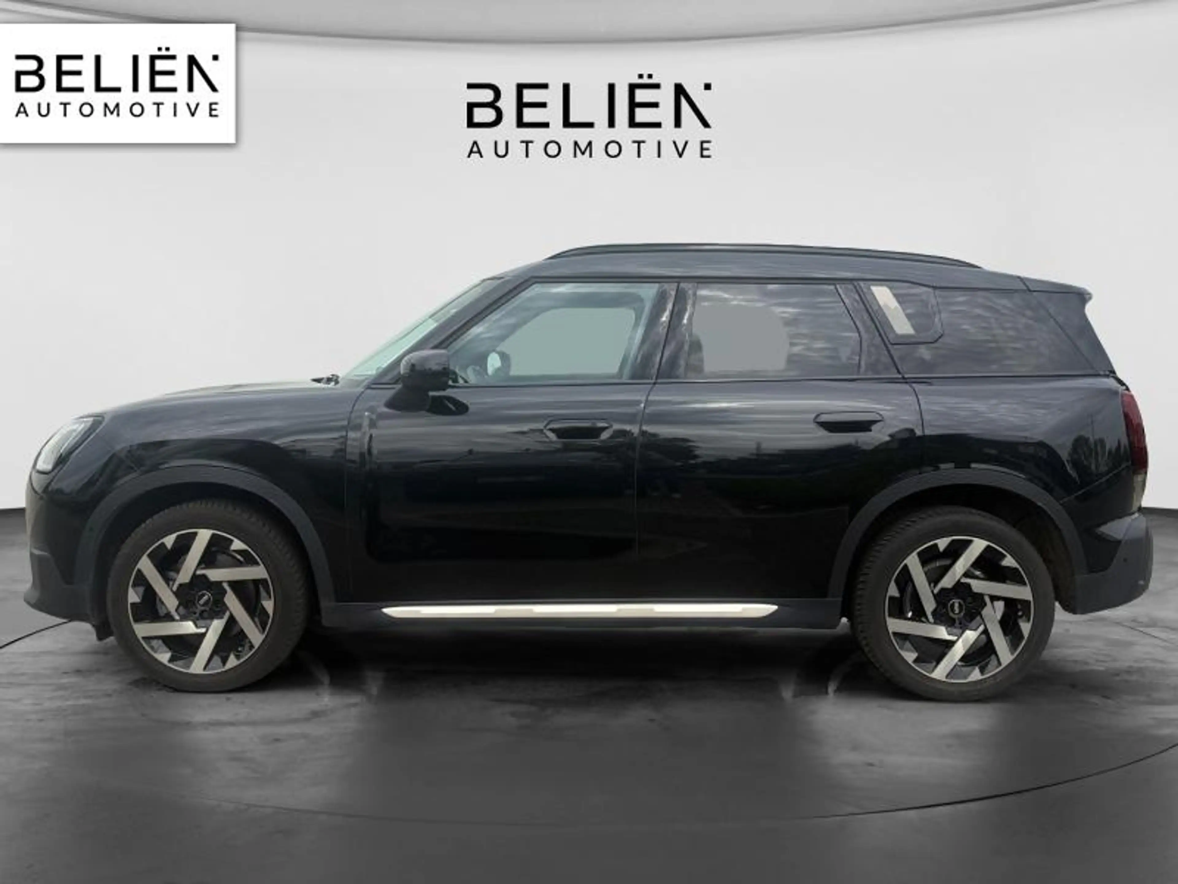 MINI Countryman C Favoured Trim — photo 5