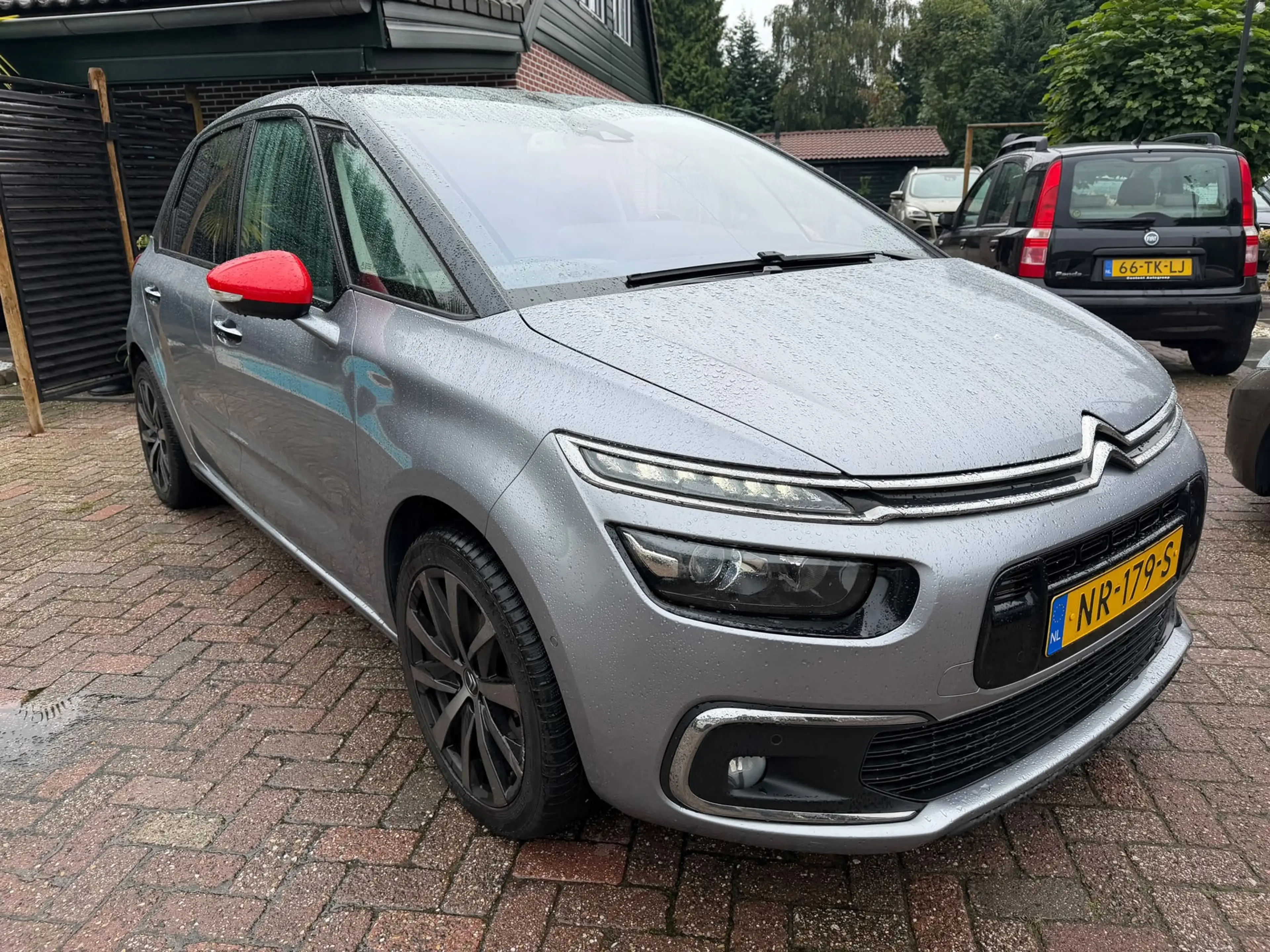 Citroen C4 Picasso 1.6 THP Shine AUTOMAAT — photo 4