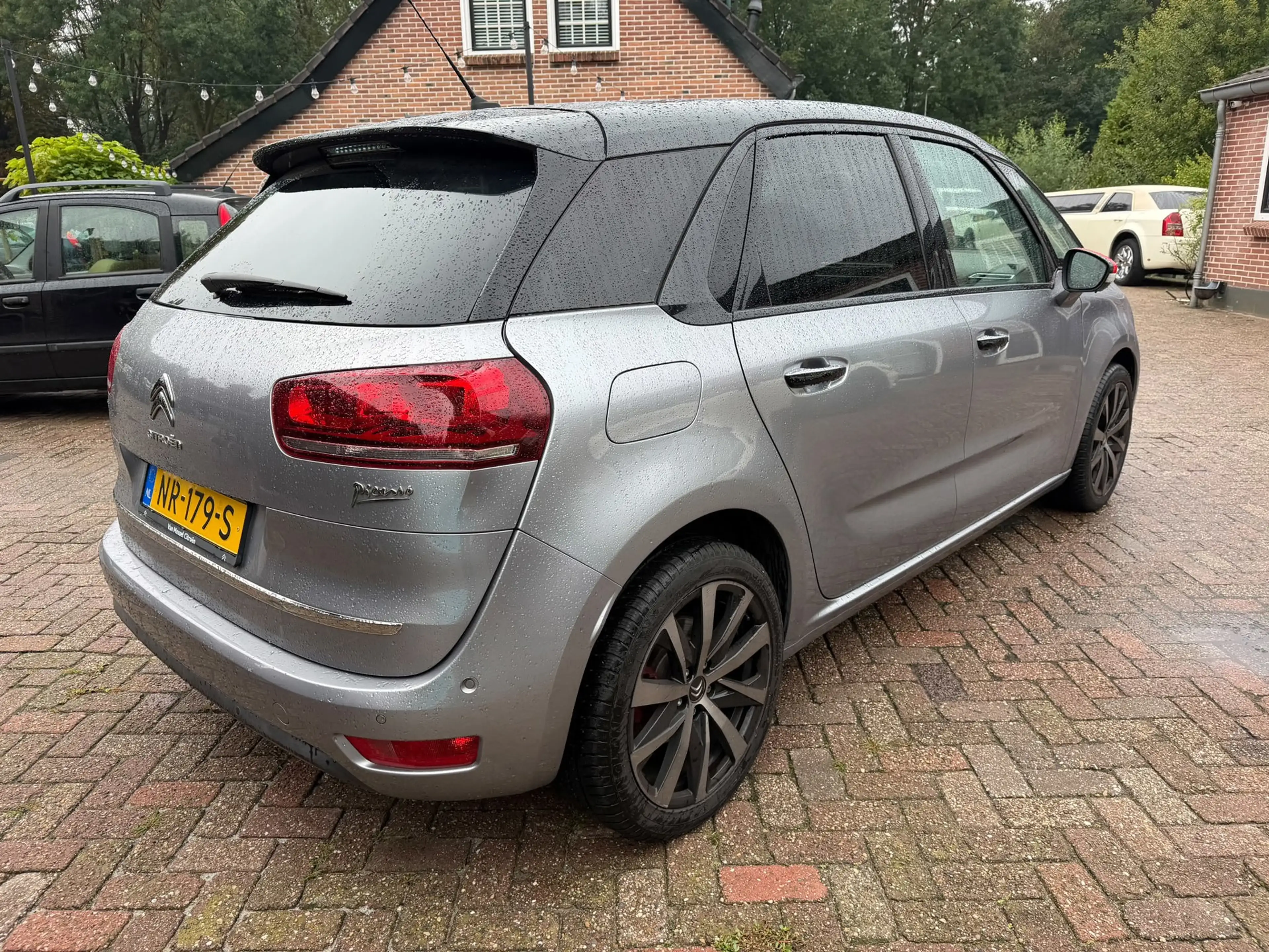 Citroen C4 Picasso 1.6 THP Shine AUTOMAAT — photo 3