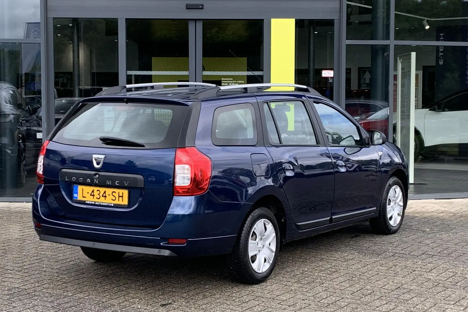 Dacia Logan MCV 0.9 TCe Laureate | Airco | Achteruitrijcamera Blauw - 2