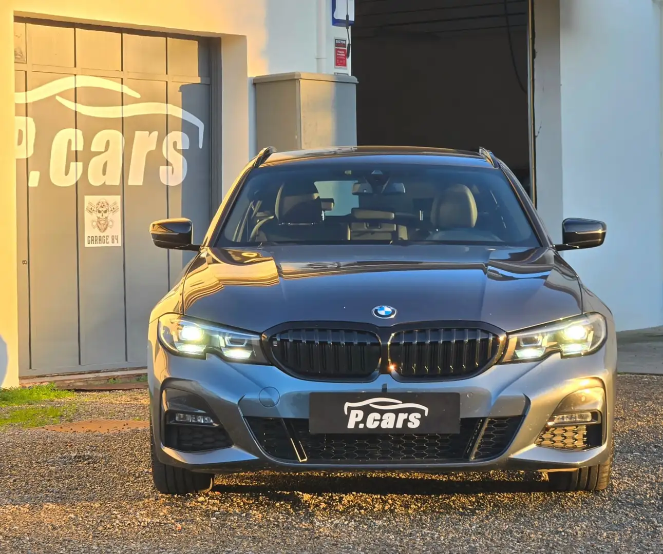 BMW 318 318d 48V Touring Msport Gris - 2