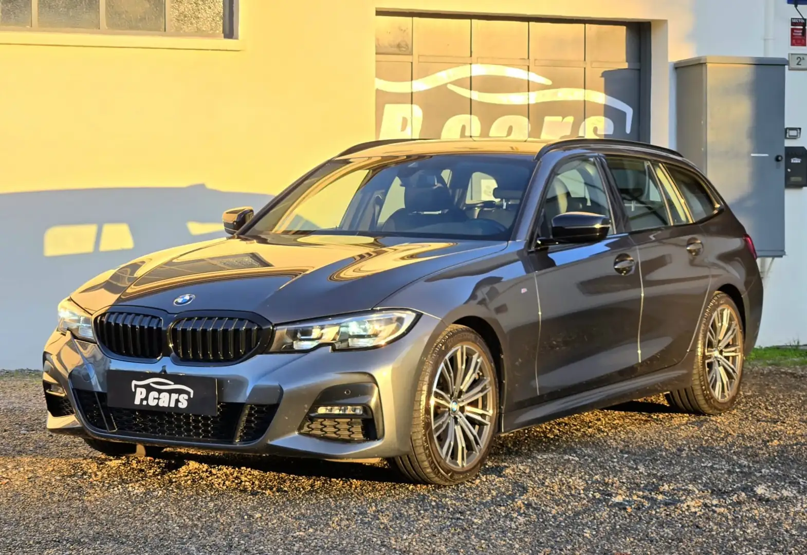 BMW 318 318d 48V Touring Msport Gris - 1