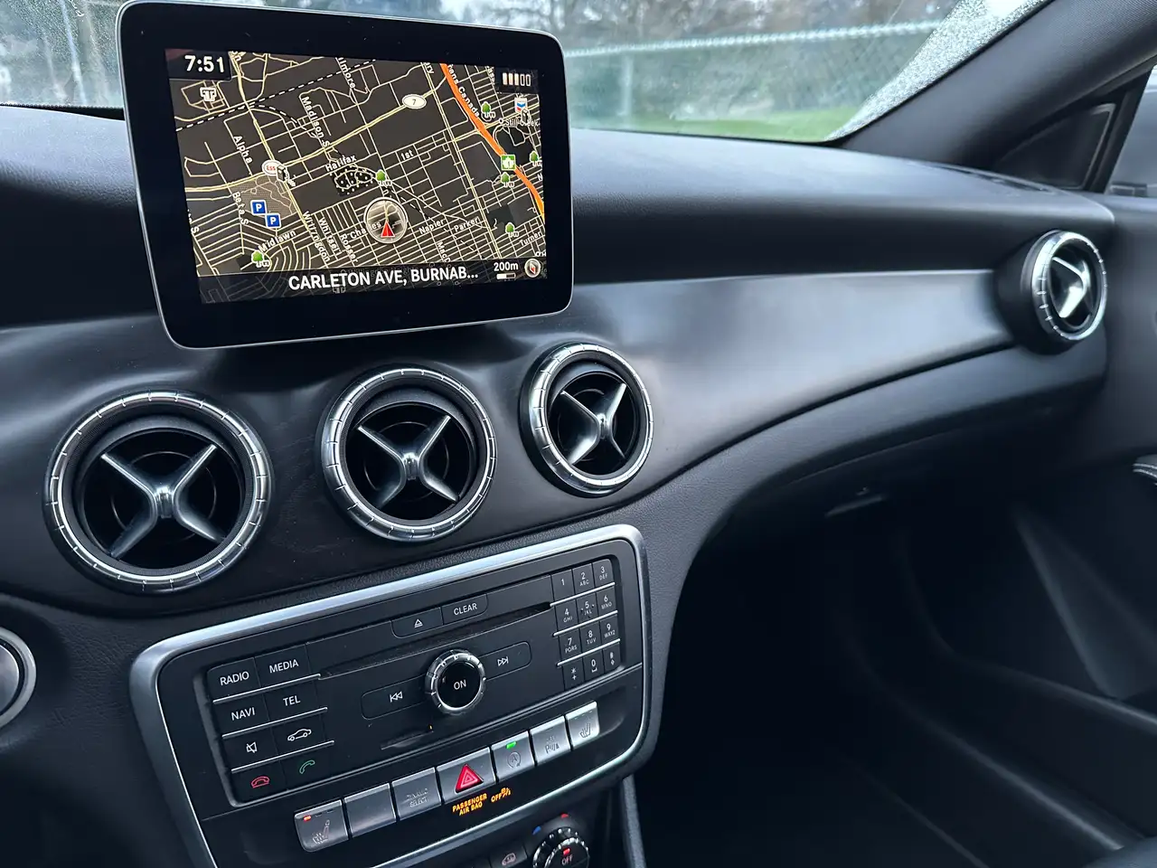 Mercedes-Benz CLA снимка Mercedes-Benz CLA