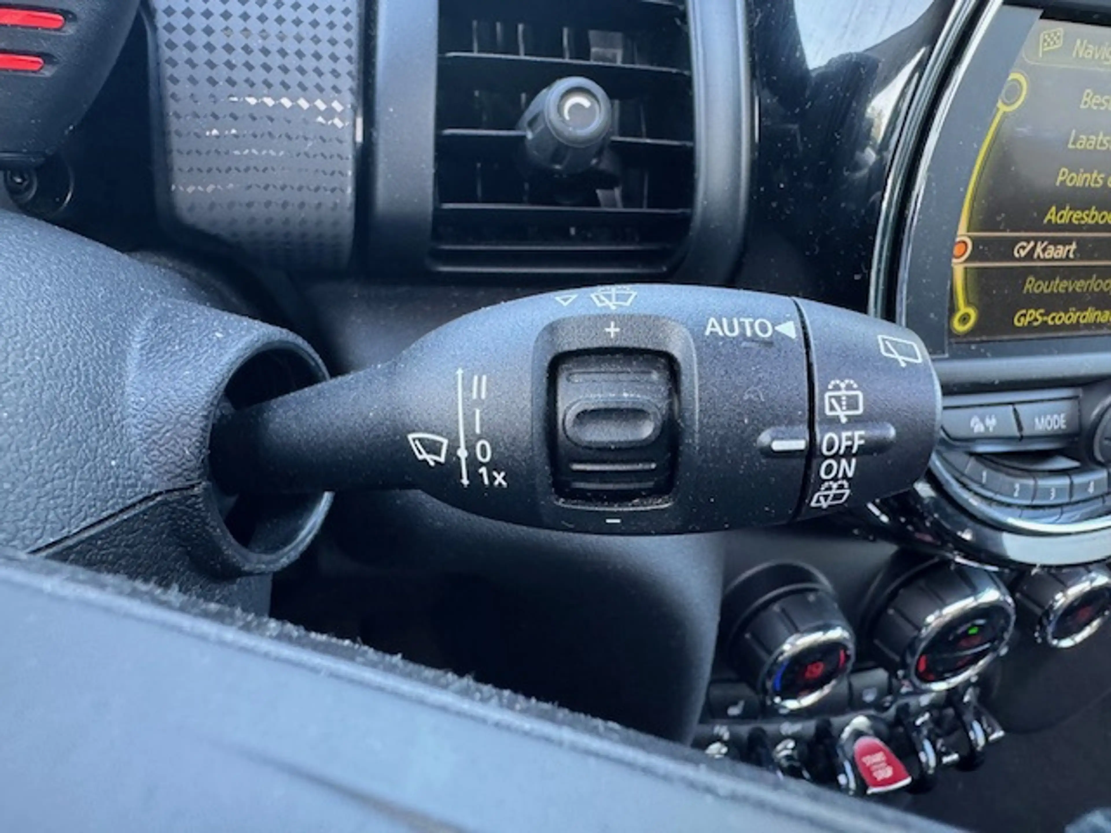MINI One 5-Deurs 1.2 Chili Business Automaat *head up *navi — photo 36