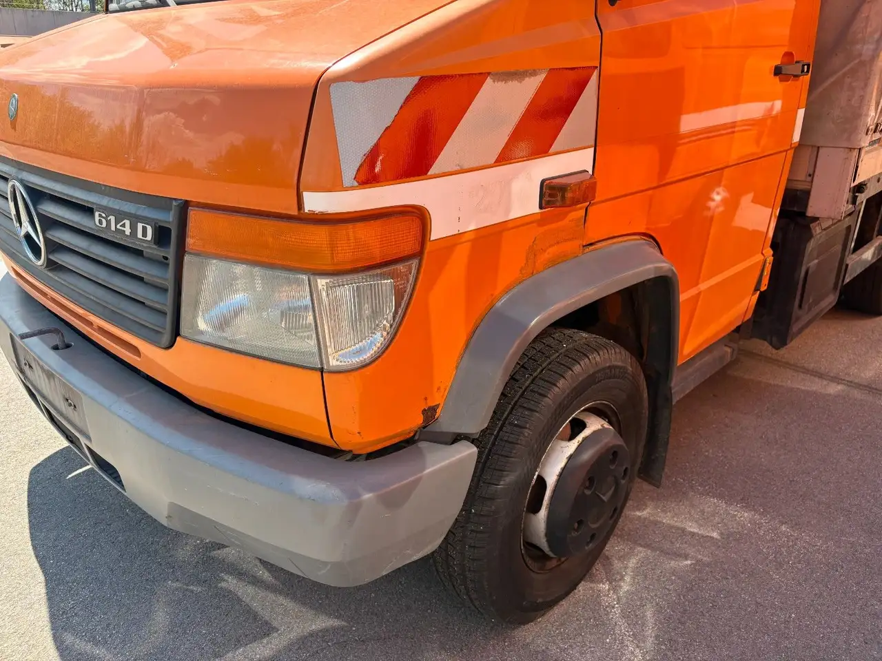 Mercedes-Benz Vario 614 D Pritsche Kran, foto 12