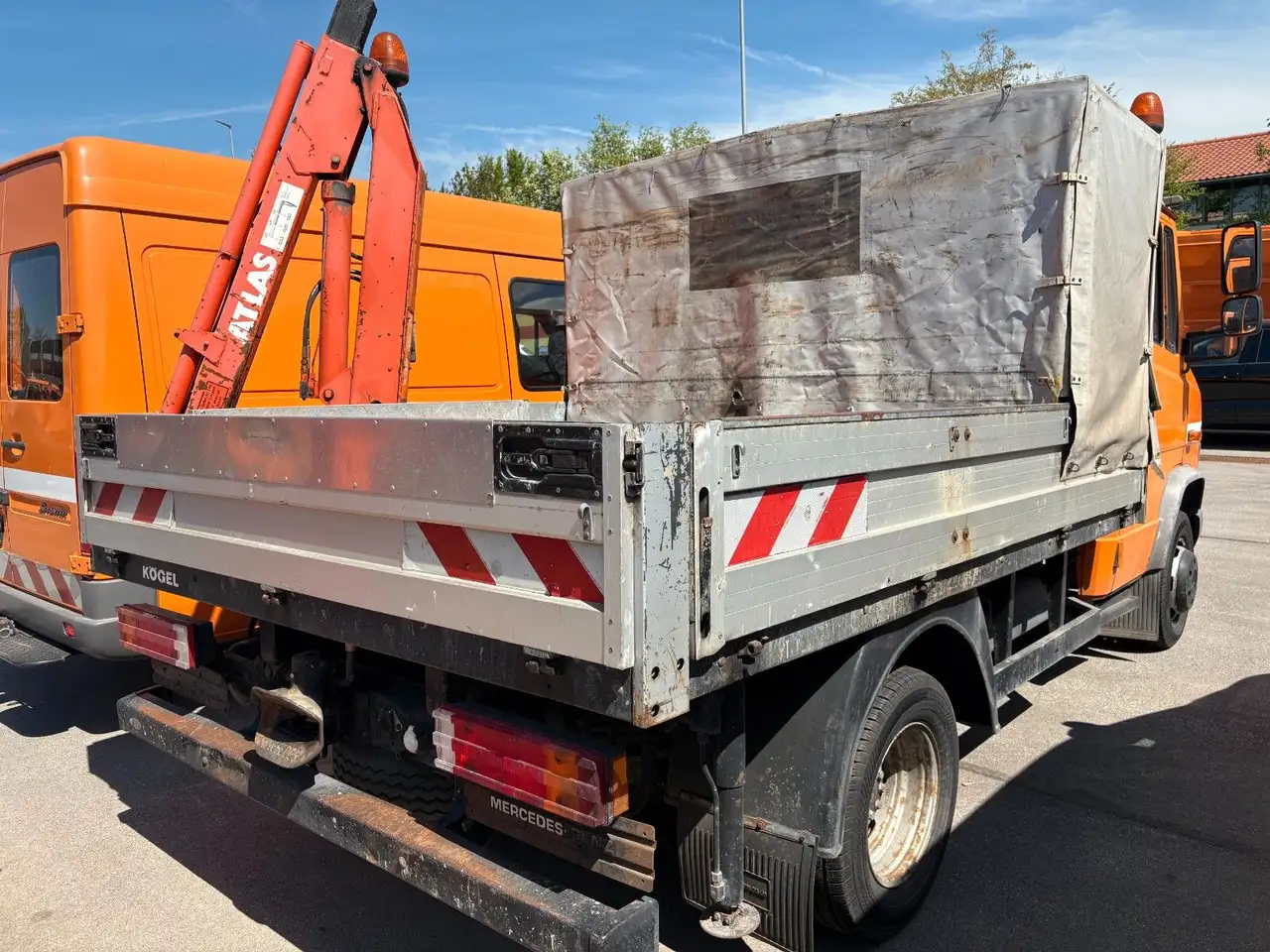 Mercedes-Benz Vario 614 D Pritsche Kran, foto 4