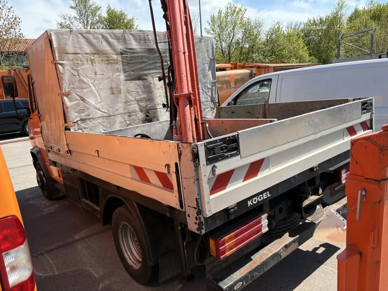 Mercedes-Benz Vario 614 D Pritsche Kran, foto 5