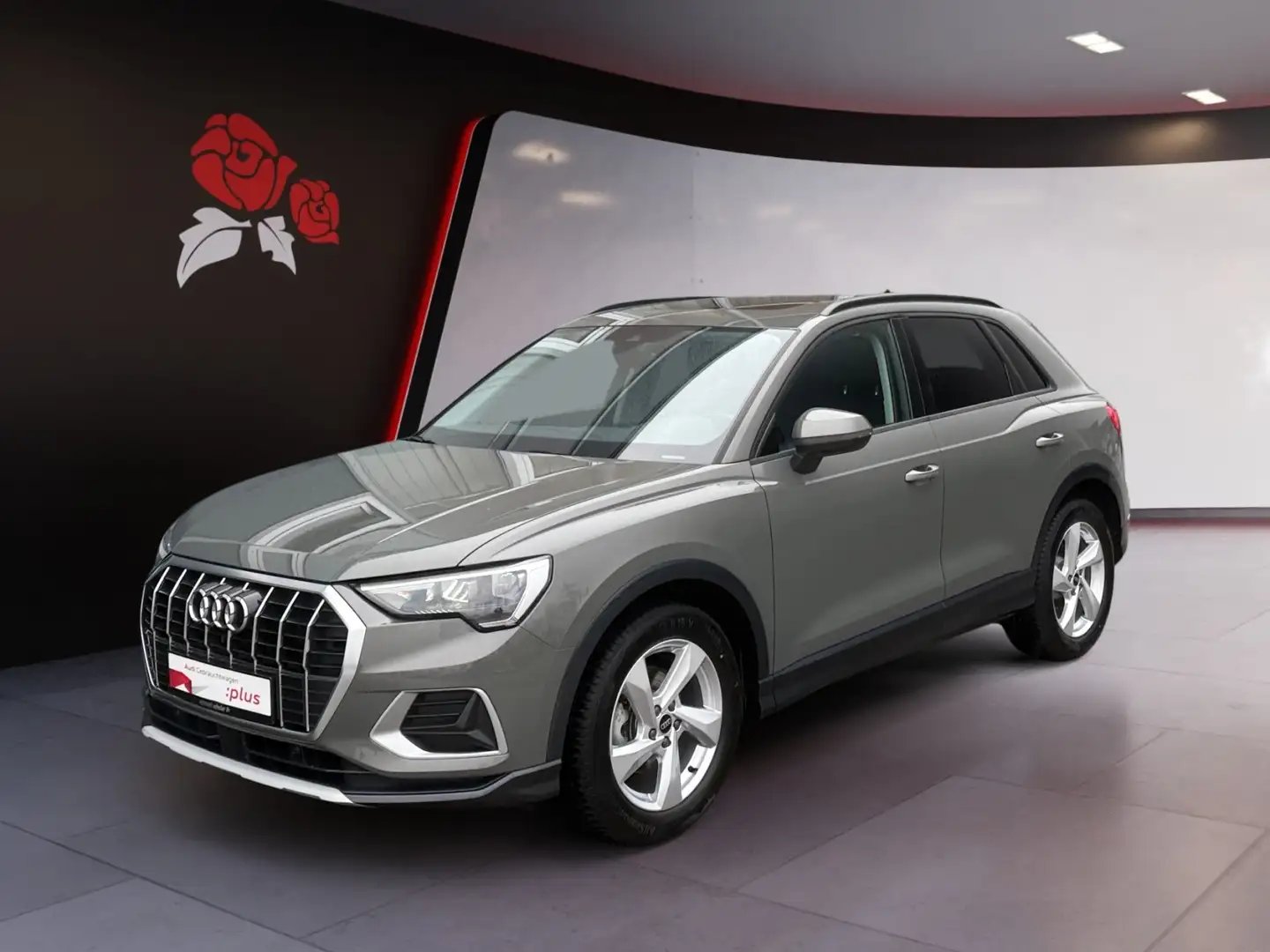 Audi Q3 35 1.5 TFSI S-tronic Navi Pano LED Grau - 2