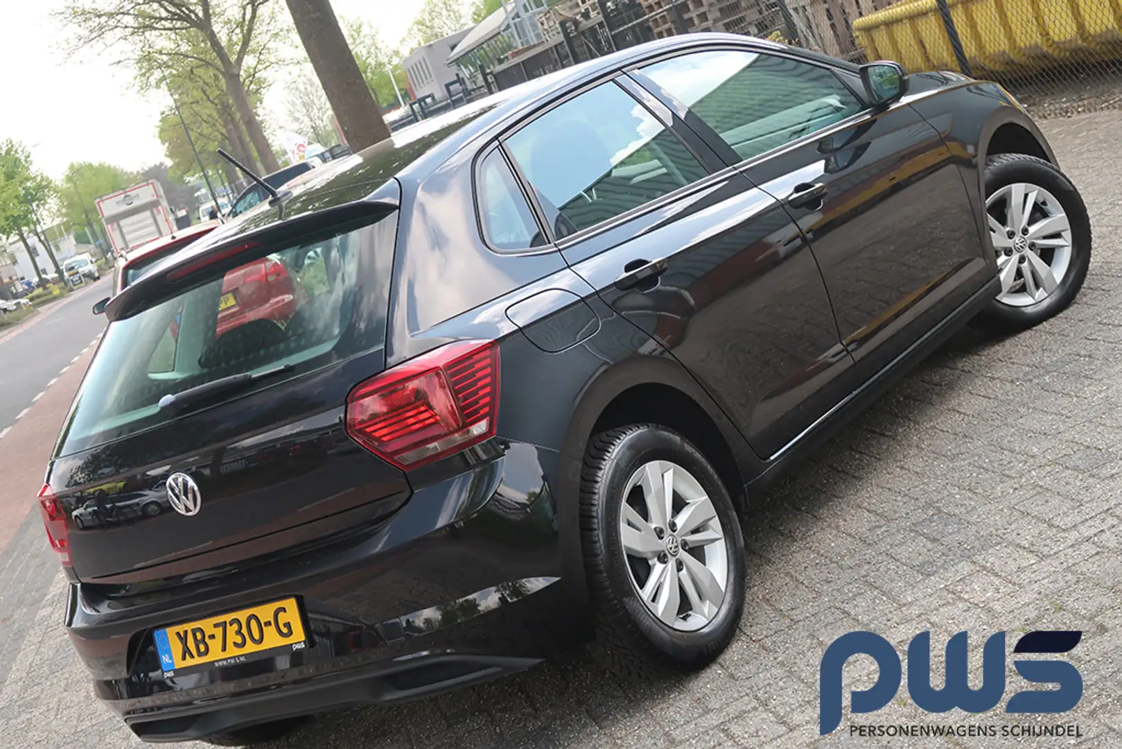 Volkswagen Polo 1.0 TSI Comfortline DSG / Airco / Adap. Cruise / A Zwart - 2