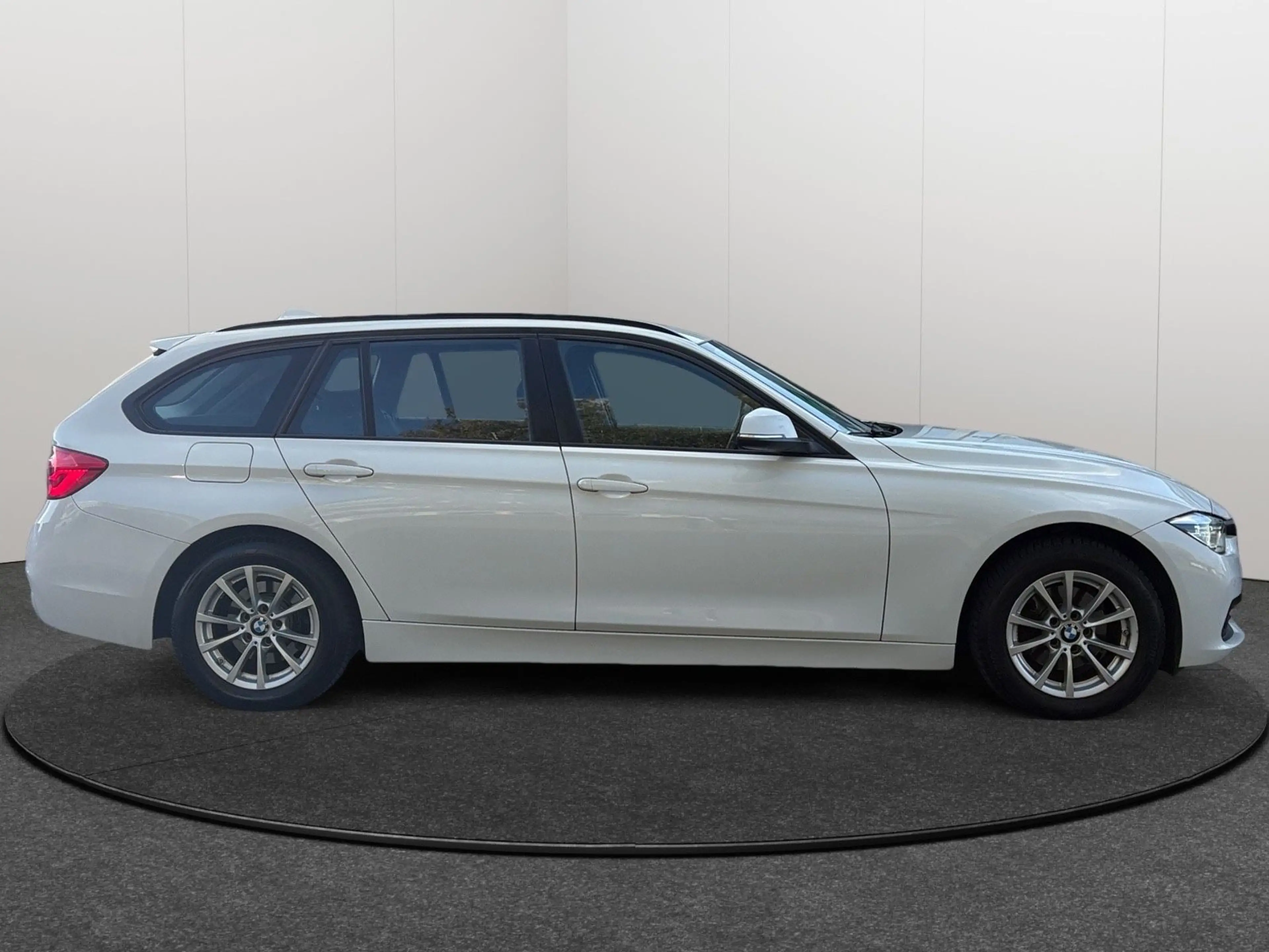 BMW 318 d Touring Advantage/LED/ 8 Fach/Garantie — photo 8