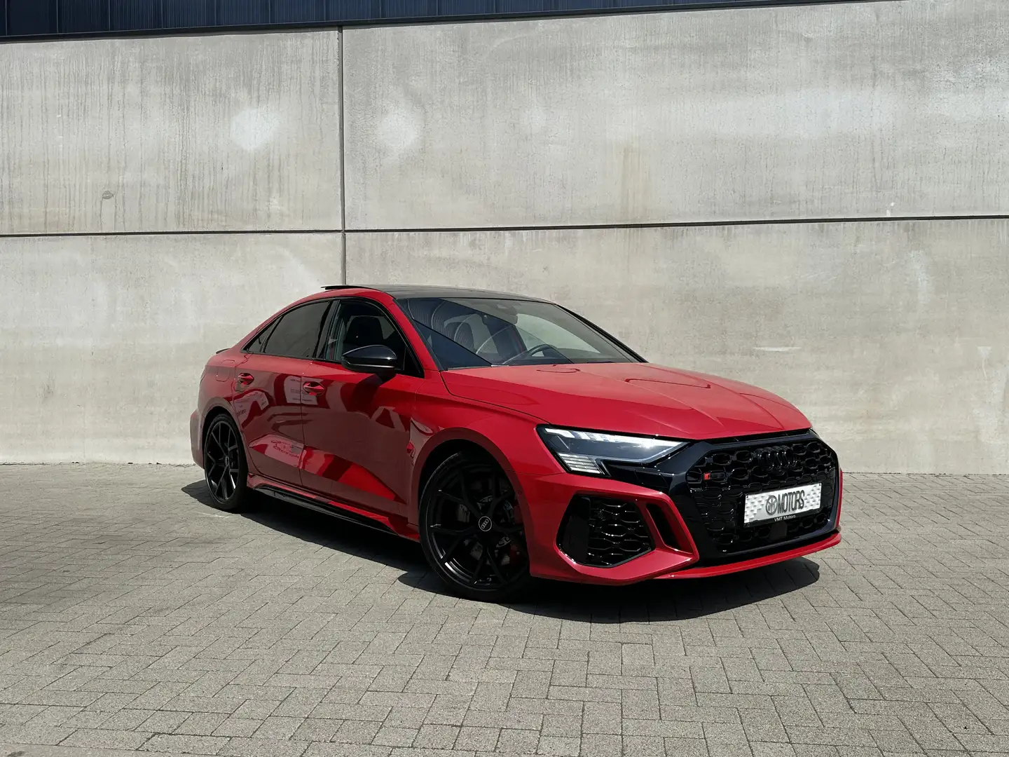 Audi RS3 RS3 TFSI Limousine quattro S tronic/B&O/HUD/MATRIX Rood - 1