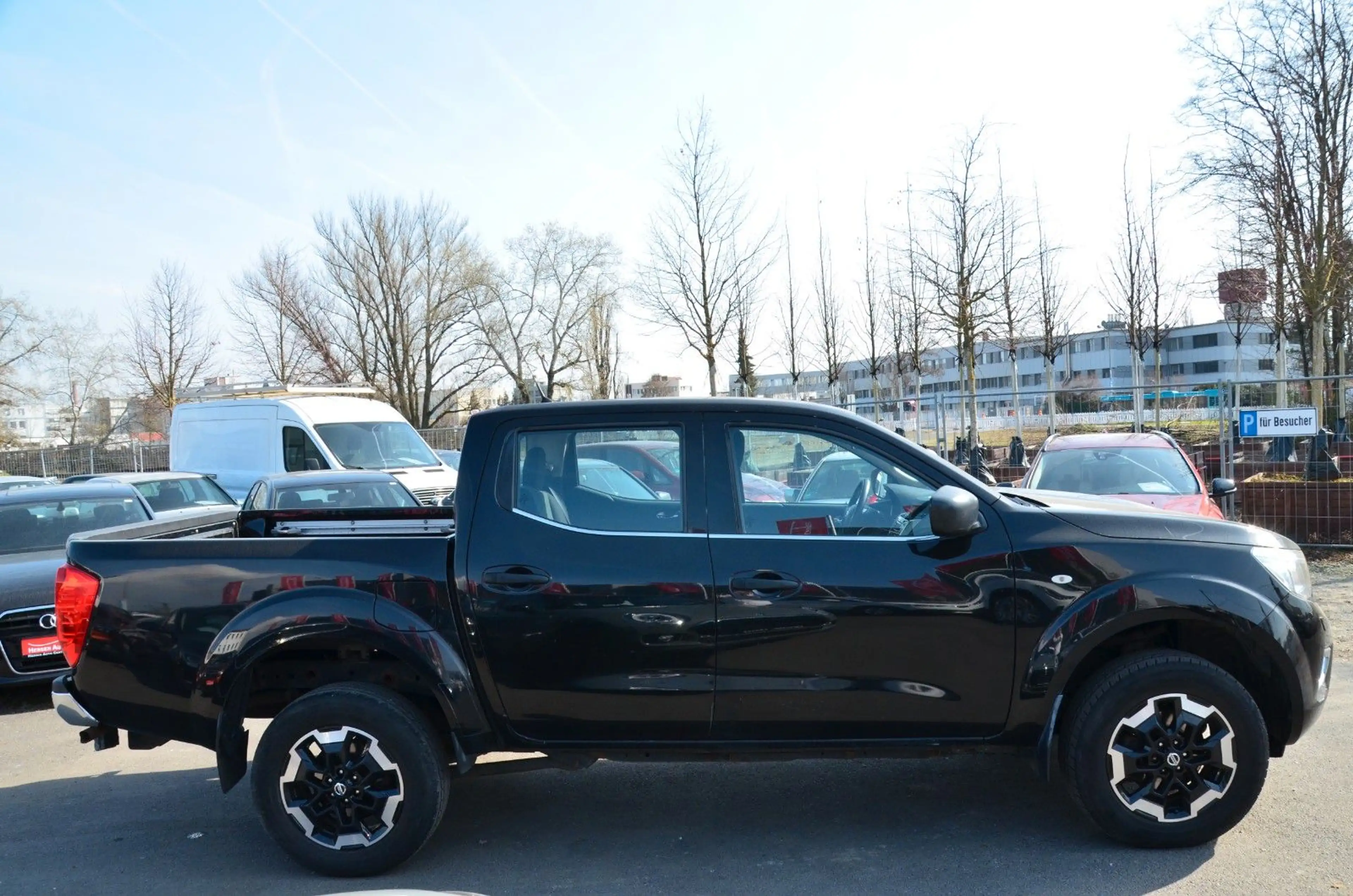 Nissan Navara NP300*-D*DoKa*AHK*AUTO*TEMPO*NAVI*TÜV — photo 7