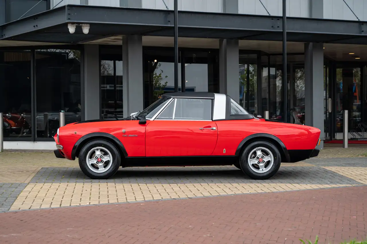 Fiat 124 Spider Abarth, foto 2