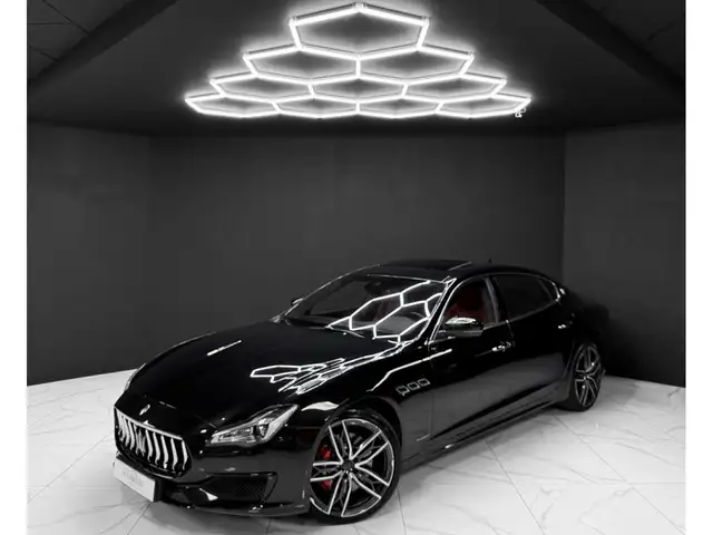 Maserati Quattroporte S Q4 GranSport / B&W / CarPlay / Softclos. / Matri