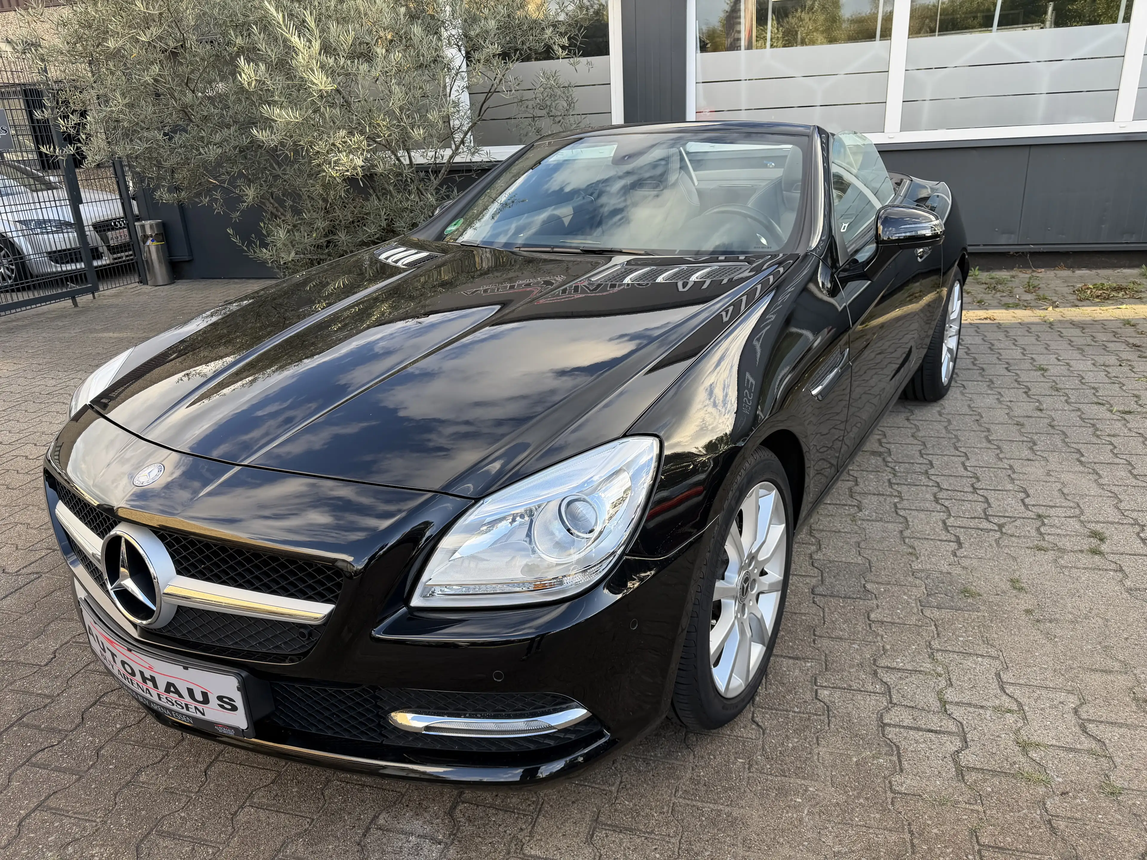 Mercedes-Benz SLK 200 BlueEfficiency 7G-TRONIC 1.Hand Voll S-Heft Top Gepflegt Leder Navi Schwarz — photo 15