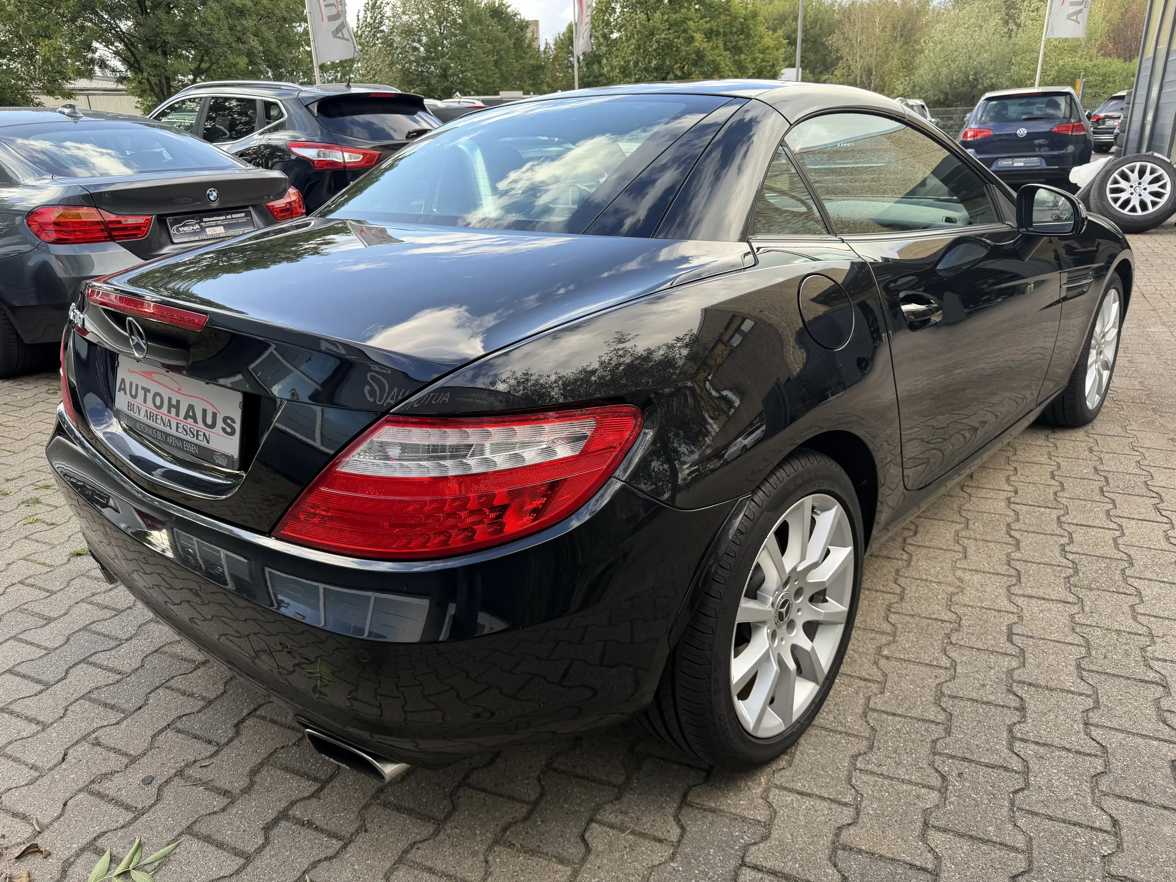 Mercedes-Benz SLK 200 BlueEfficiency 7G-TRONIC 1.Hand Voll S-Heft Top Gepflegt Leder Navi Schwarz — photo 2