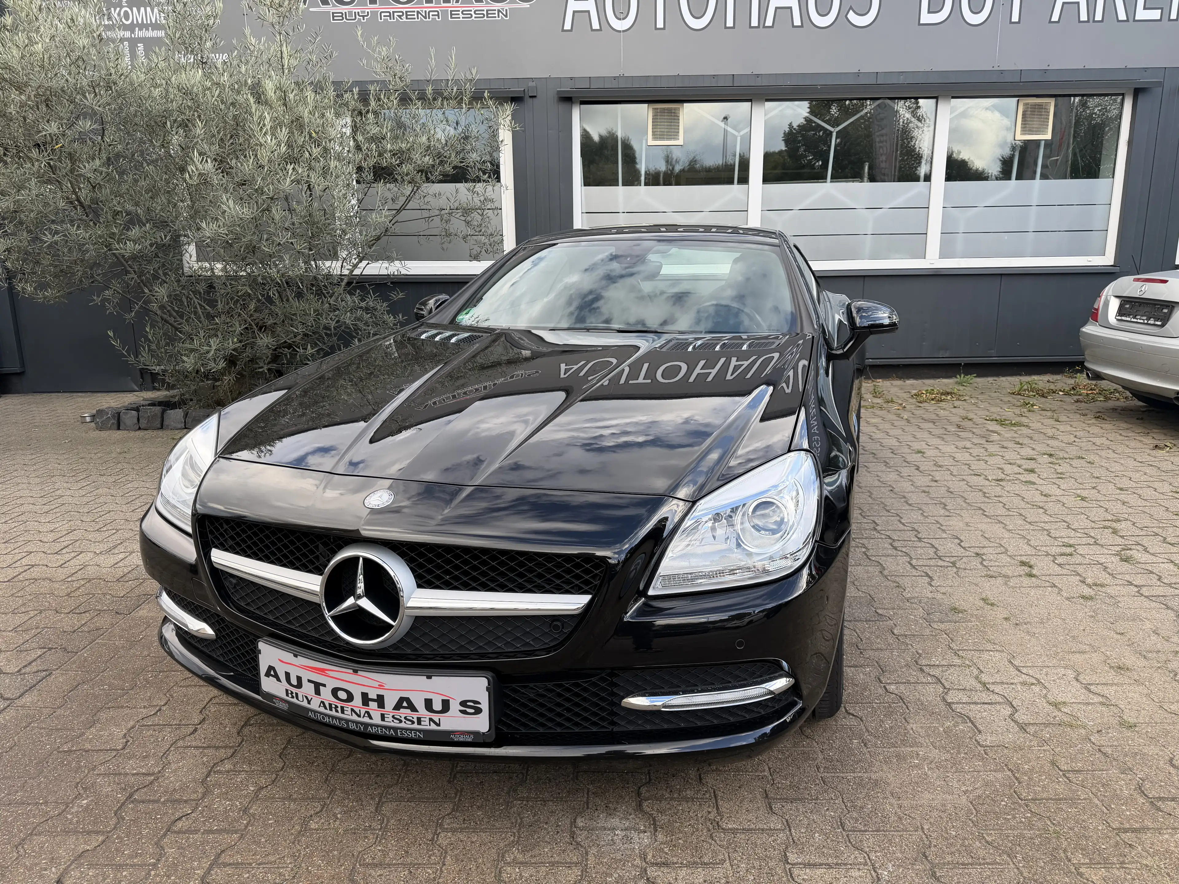 Mercedes-Benz SLK 200 BlueEfficiency 7G-TRONIC 1.Hand Voll S-Heft Top Gepflegt Leder Navi Schwarz — photo 5