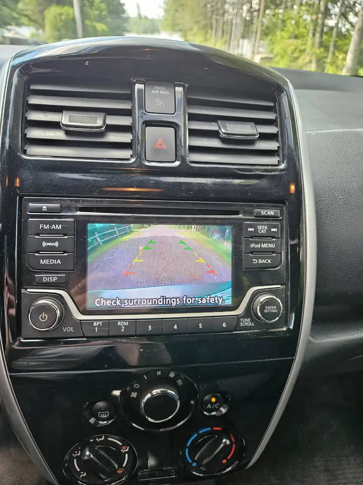 Nissan Note снимка Nissan Note