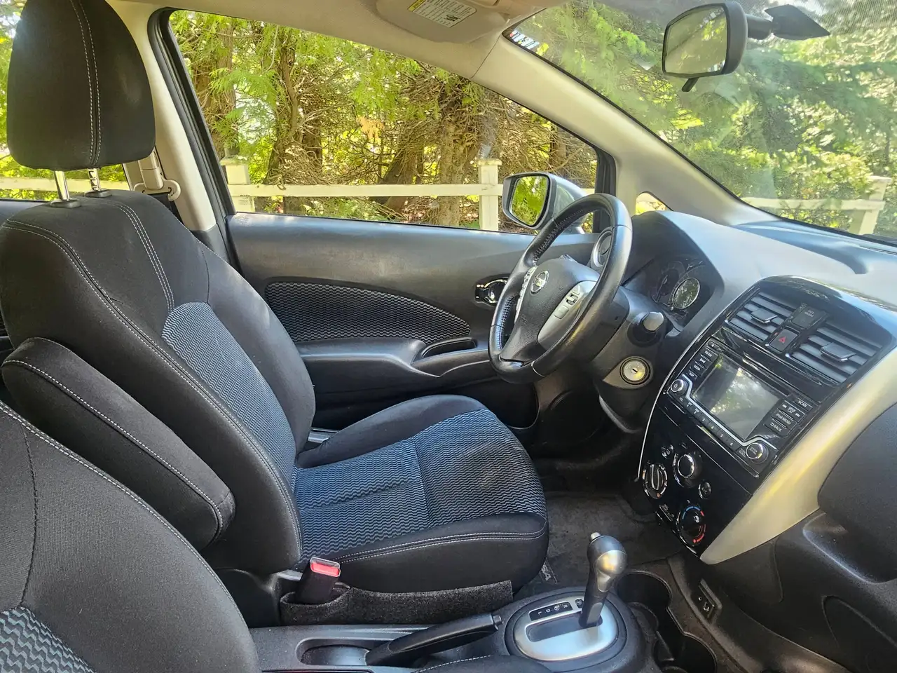 Nissan Note снимка Nissan Note
