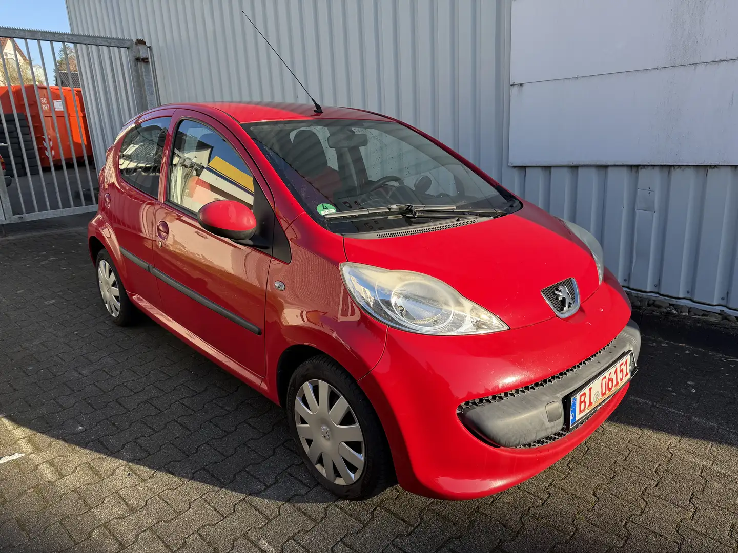 Peugeot 107 Urban Move ~Klima~5-türer~ Rot - 2