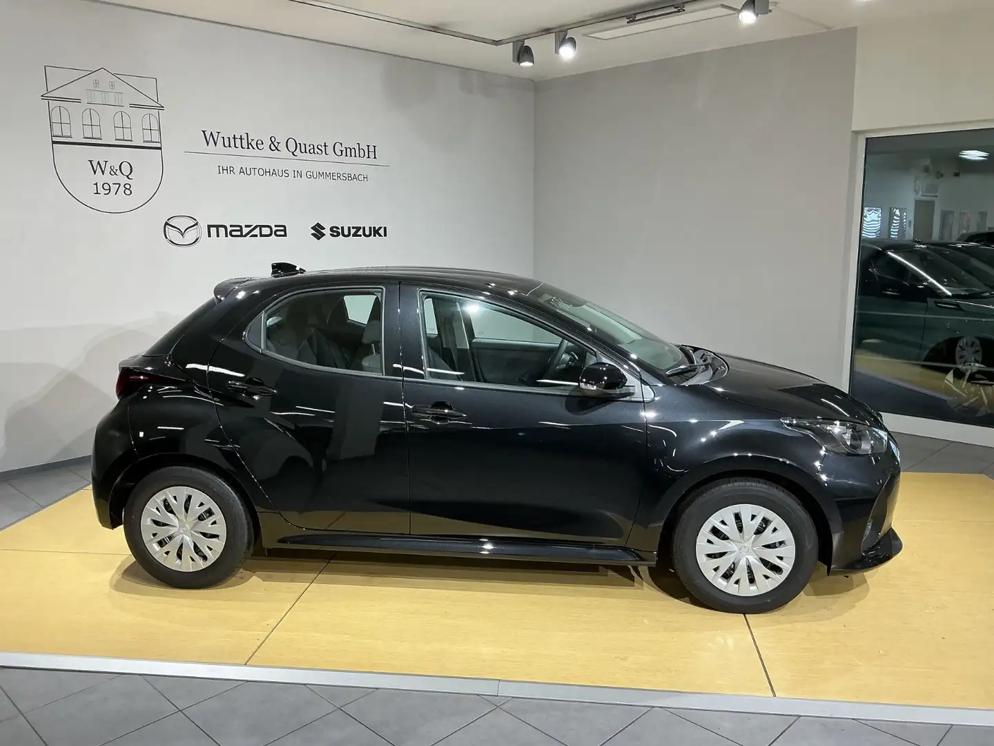 Mazda 2 Hybrid*CarPlay*ACC*Kamera* Black - 2