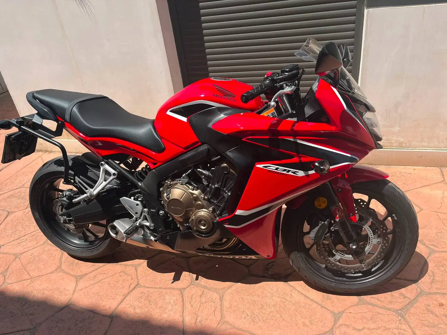 Honda CBR 650 CBR 650 F Rojo - 1