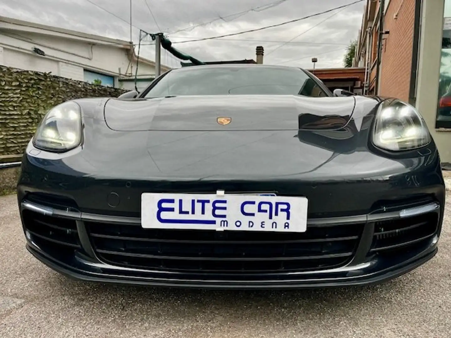 Porsche Panamera Sport Turismo 2.9 4 e-hybrid "TAGLIANDI PORSCHE" Grijs - 2