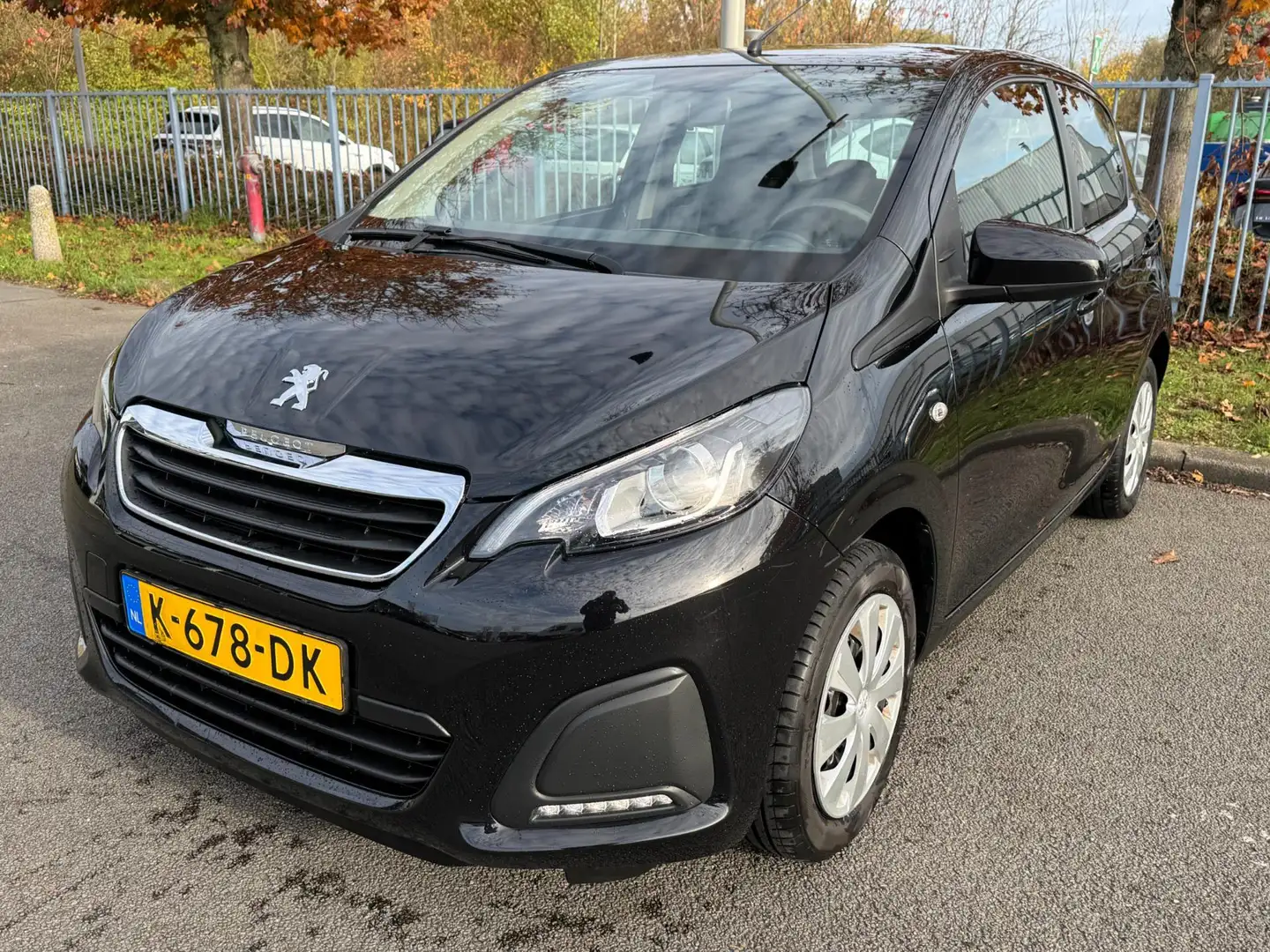 Peugeot 108 1.0 e-VTi Active Airco 5 deurs Bluetooth APK Zwart - 2