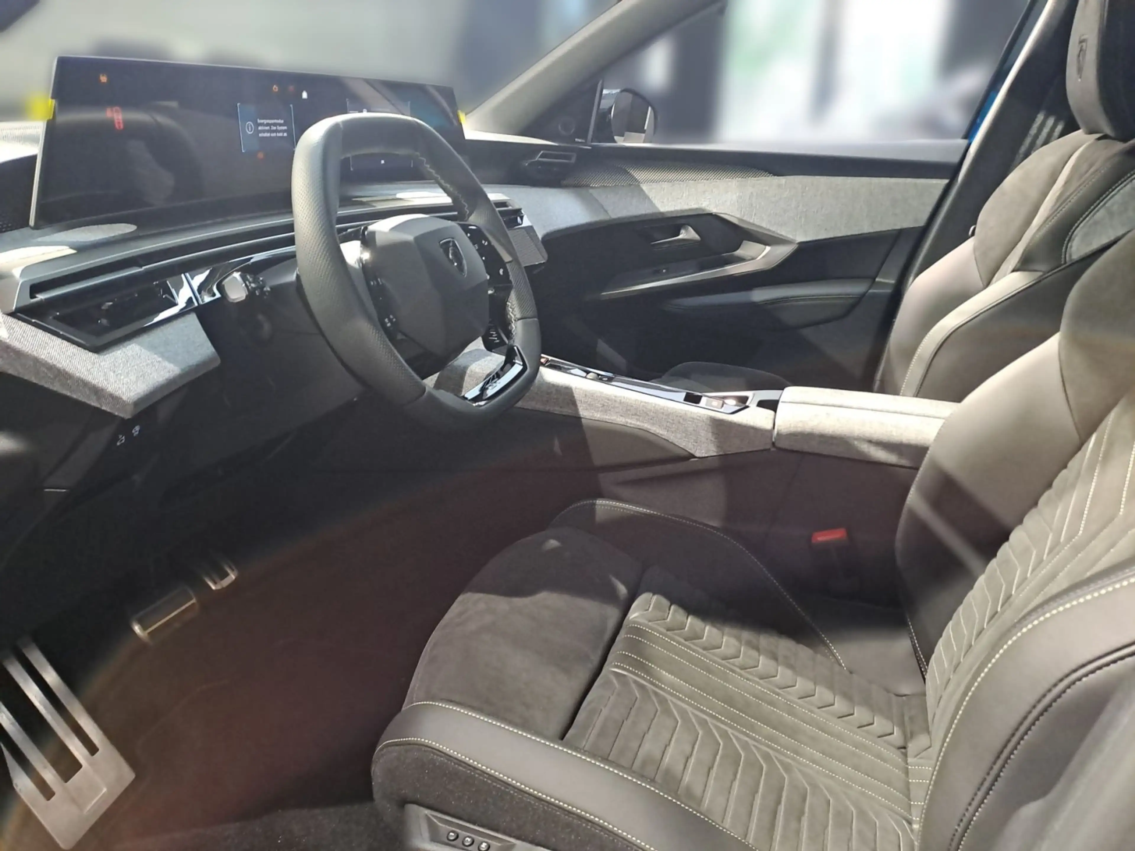 Peugeot 3008 GT HYBRID 145 e-DSC6 KAMERA SHZ NAVI LED — photo 7