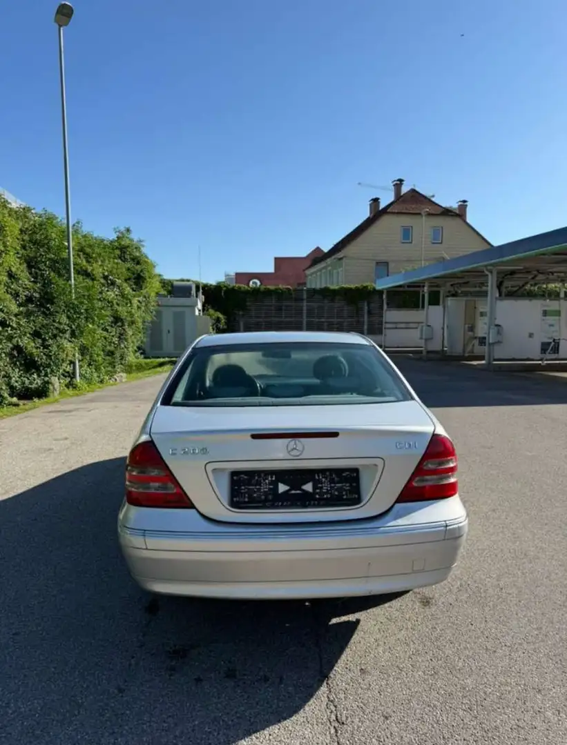 Mercedes-Benz C 200 - 1