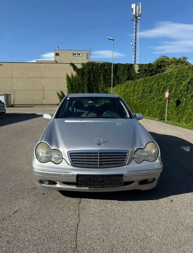 Mercedes-Benz C 200 - 2