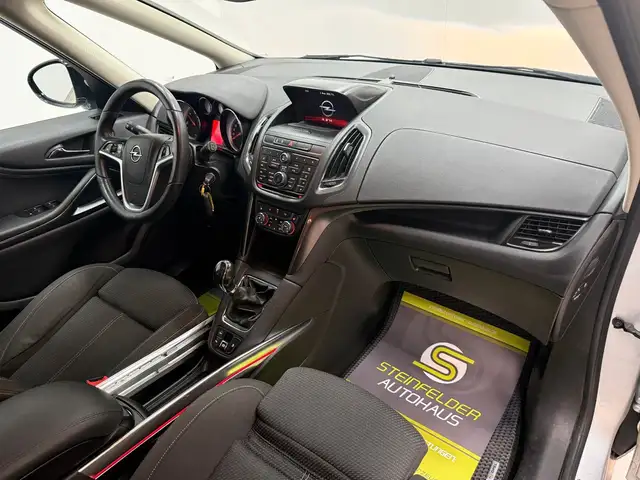 Opel Zafira view 10