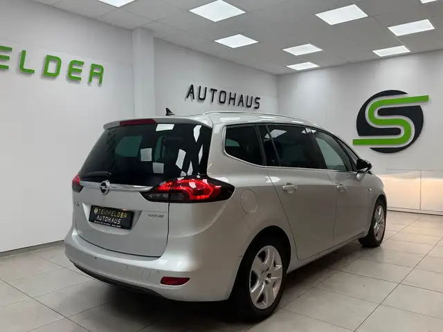 Opel Zafira view 7