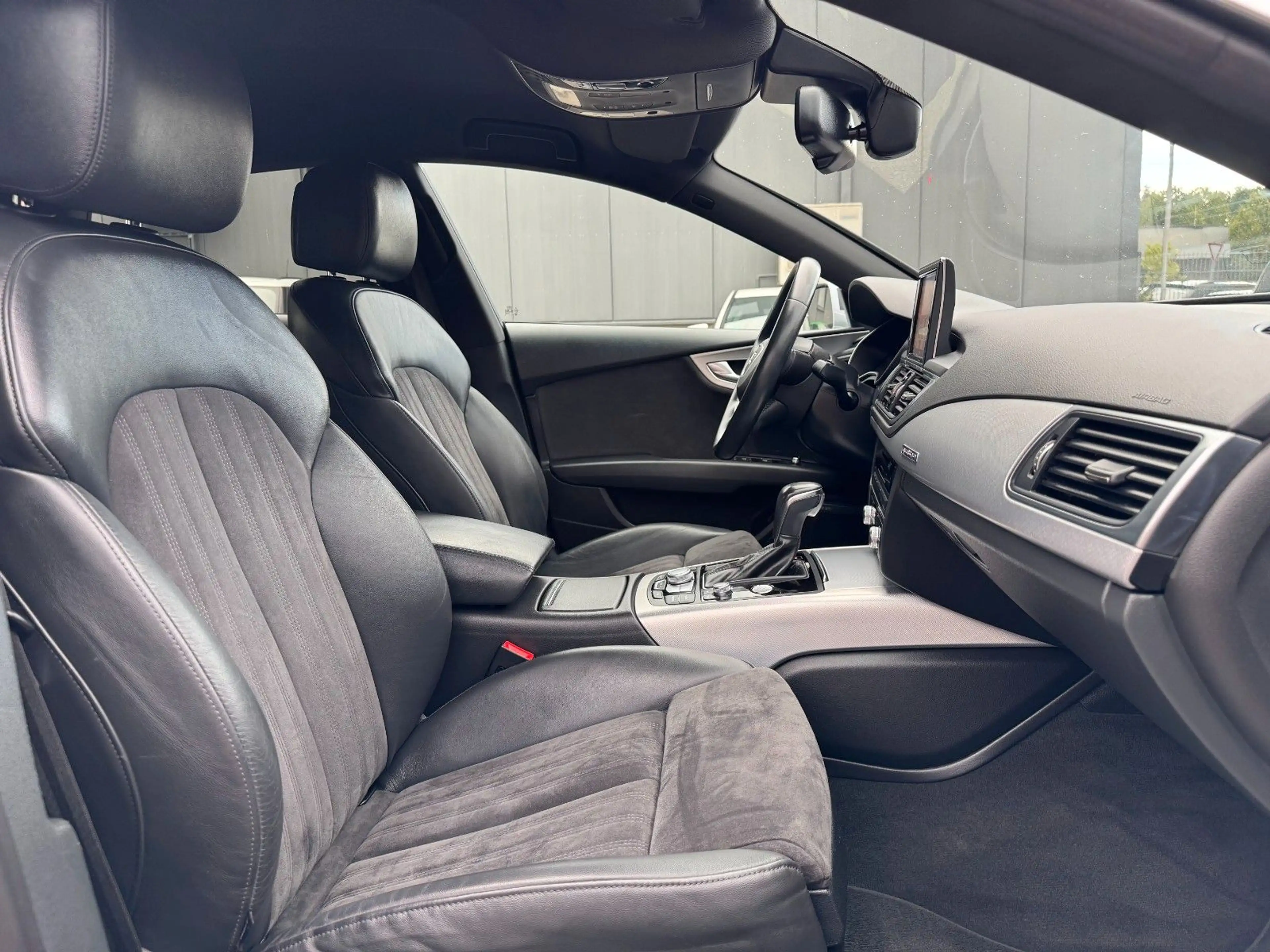 Audi A7 SB 3.0TDI quattro S line *Matrix/Bose/2.Hand* — photo 9