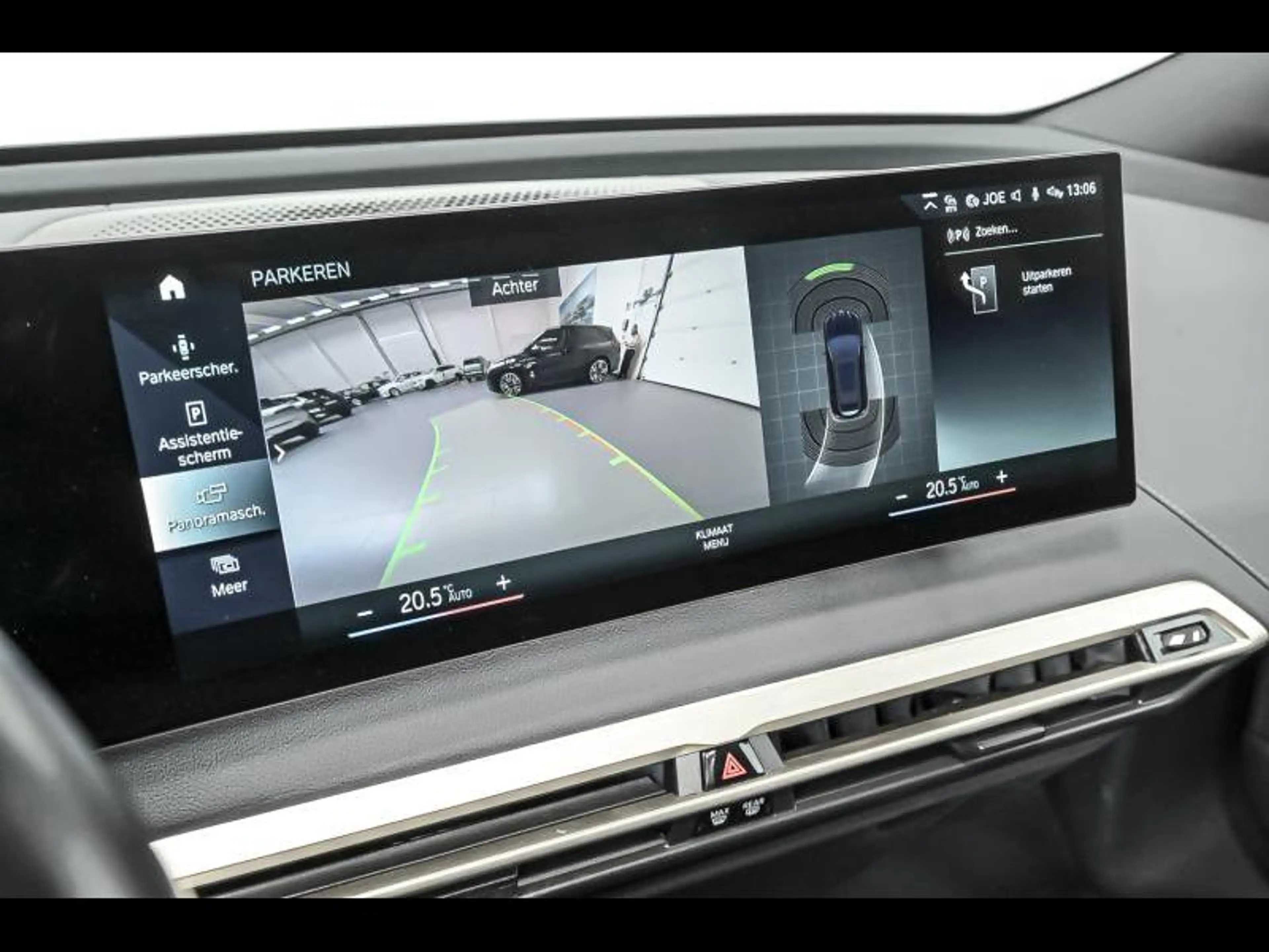 BMW iX xDrive40 - Sport — photo 14
