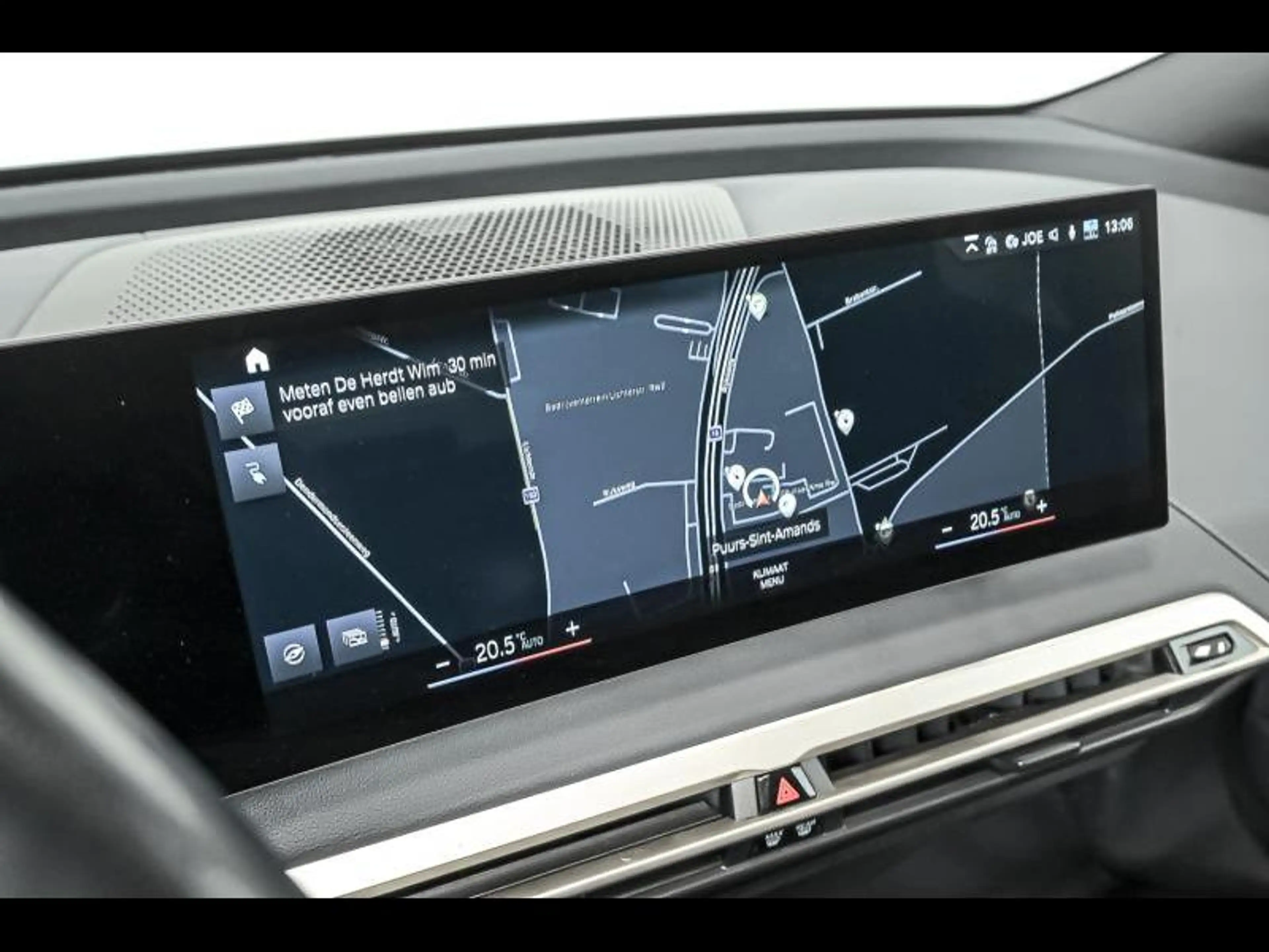 BMW iX xDrive40 - Sport — photo 13