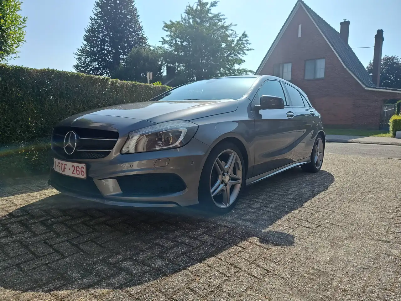 Mercedes-Benz A 180