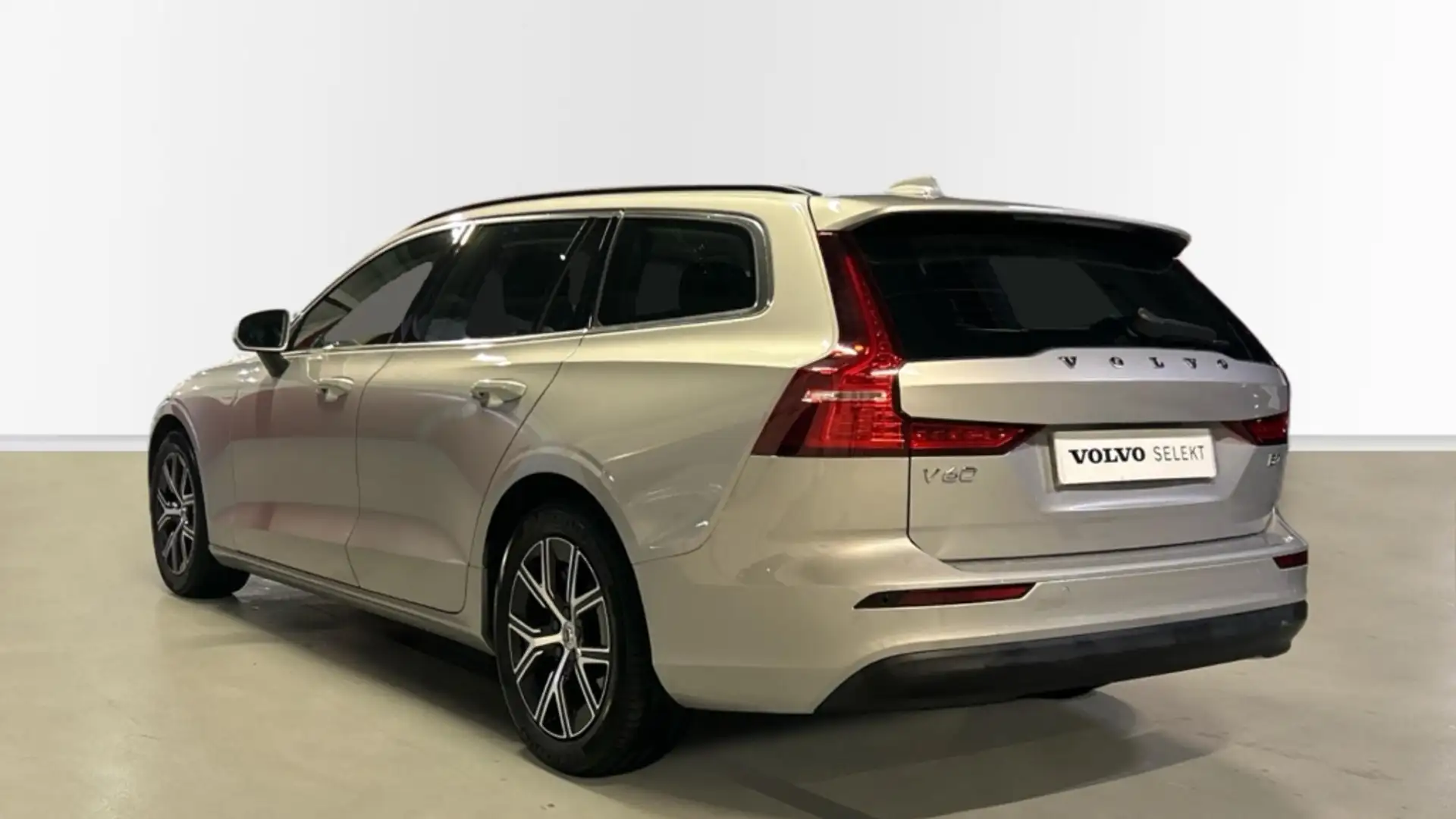 Volvo V60 CORE, B4 MILD HYBRID, GASOLINA - 2