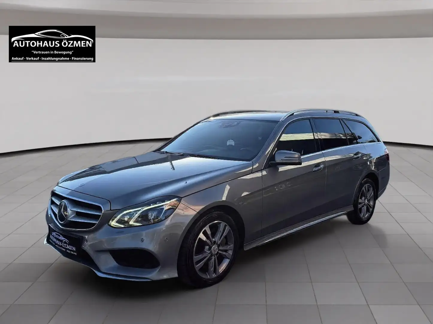 Mercedes-Benz E 350 E-Klasse CDI T 4Matic BlueTEC Avantgarde Grau - 1