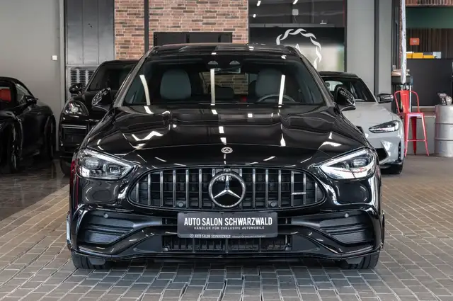 Mercedes-Benz C-Class view 5