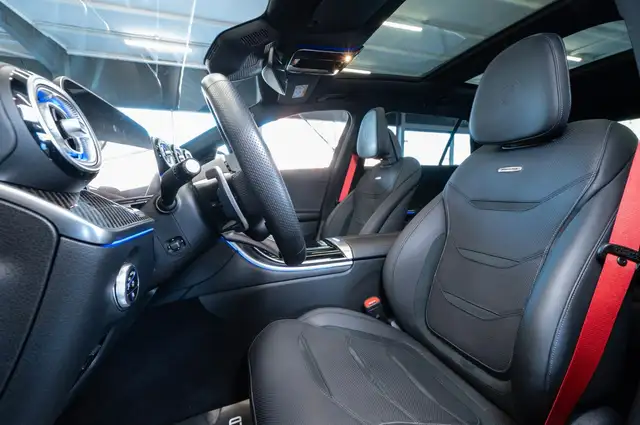 Mercedes-Benz C-Class view 13