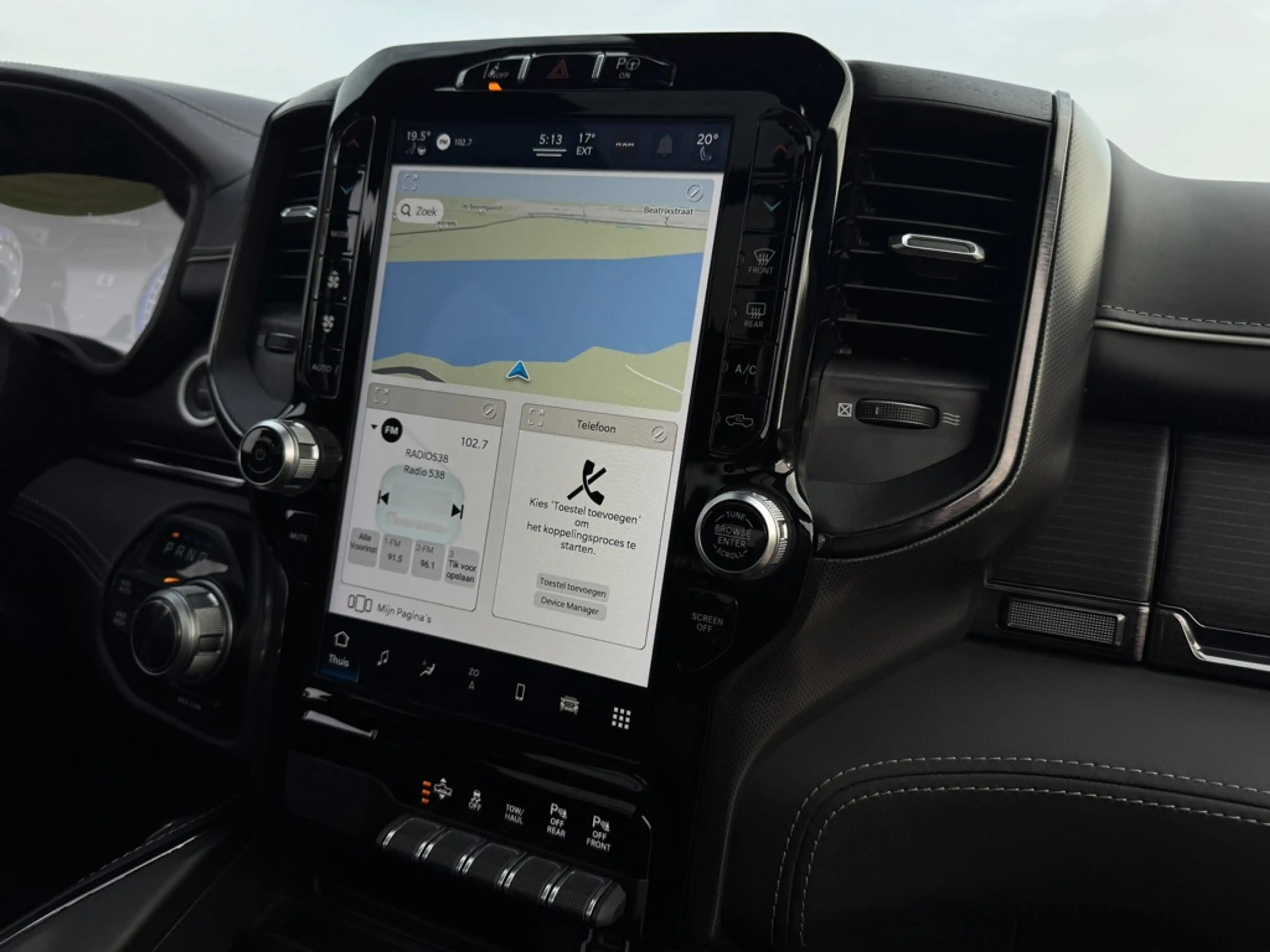 Dodge RAM 1500 LIMITED NIGHT 5.7L V8, DEALER ONDERH, PANO, L — photo 12