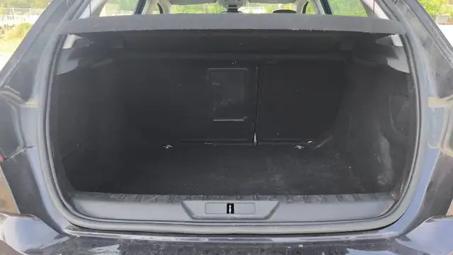 Peugeot 308 view 14