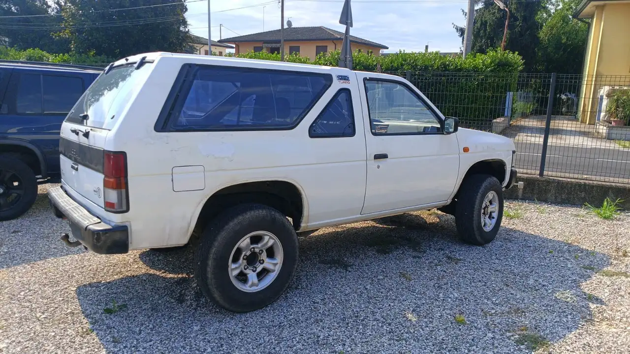 Nissan Terrano 3p 2.7 td SLX, foto 4