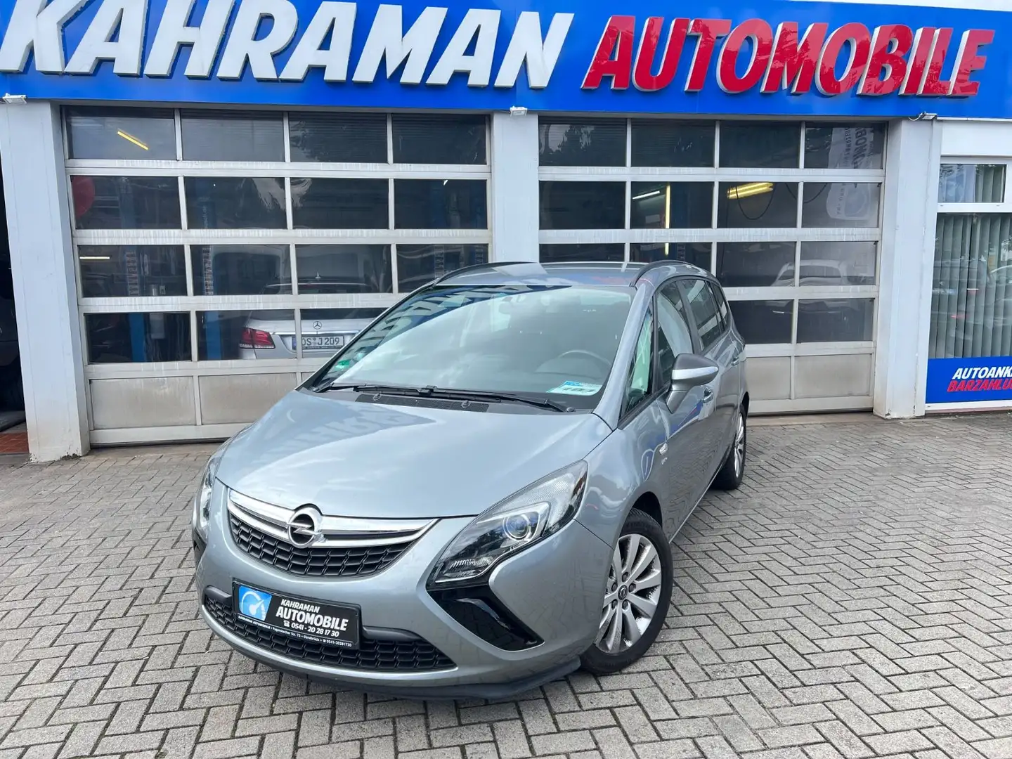 Opel Zafira C Tourer Active Silver - 1